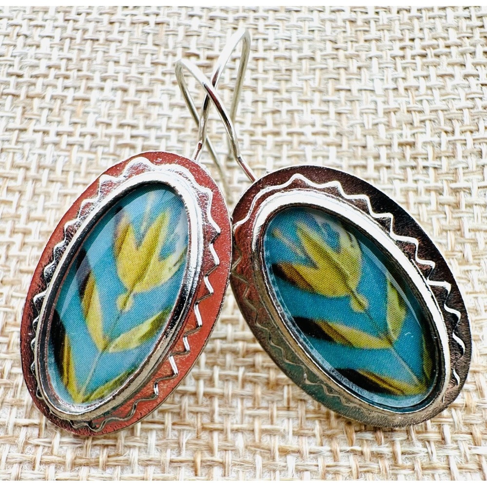 Flower Framed Portrait Earrings Silver Tone NEW